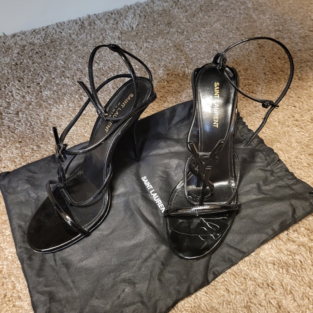 YSL Cassandra logo patent leather sandals